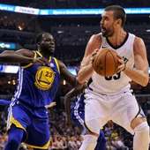 Marc Gasol protege el balón ante los Warriors Marc Gasol protege el balón ante los Warriors