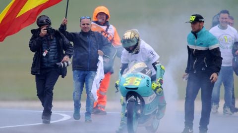 Campe&oacute;n Moto 3