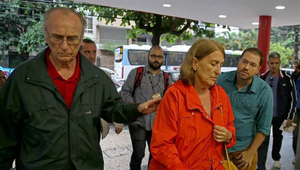 El hermano y la cuñada de la turista española María Esperanza Jiménez Ruiz, de 67 años