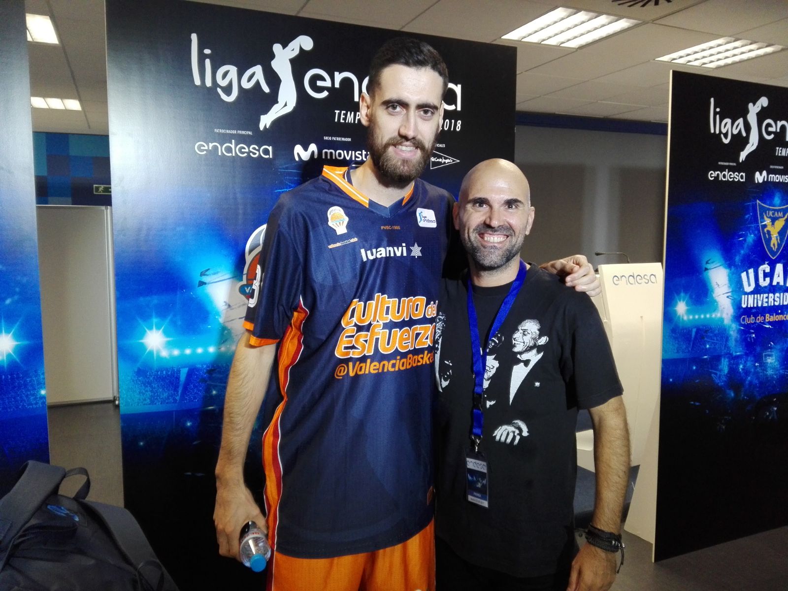Joan Sastre en 4 Cuartos, sobre el conflicto FIBA-Euroliga: "Estamos al margen, que nos eviten problemas" Joan Sastre en 4 Cuartos, sobre el conflicto FIBA-Euroliga: "Estamos al margen, que nos eviten problemas"
