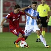 Cecchini pelea el balón en el partido contra el Numancia