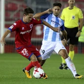 Cecchini pelea el balón en el partido contra el Numancia Cecchini pelea el balón en el partido contra el Numancia