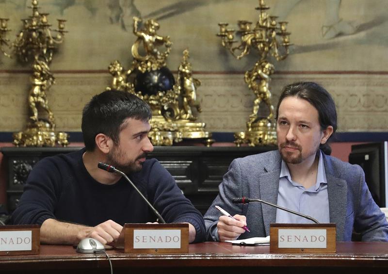 Iglesias acusa a Rajoy de forzar el artículo 155 y a Sánchez de engañar a sus bases Iglesias acusa a Rajoy de forzar el artículo 155 y a Sánchez de engañar a sus bases