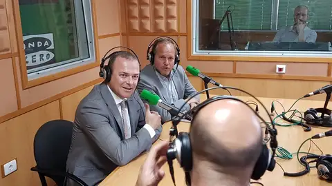 Augusto Hidalgo, alcalde de Las Palmas de Gran Canaria y José Eduardo Ramírez, concejal de Movilidad de Las Palmas de Gran Canaria Augusto Hidalgo, alcalde de Las Palmas de Gran Canaria y José Eduardo Ramírez, concejal de Movilidad de Las Palmas de Gran Canaria