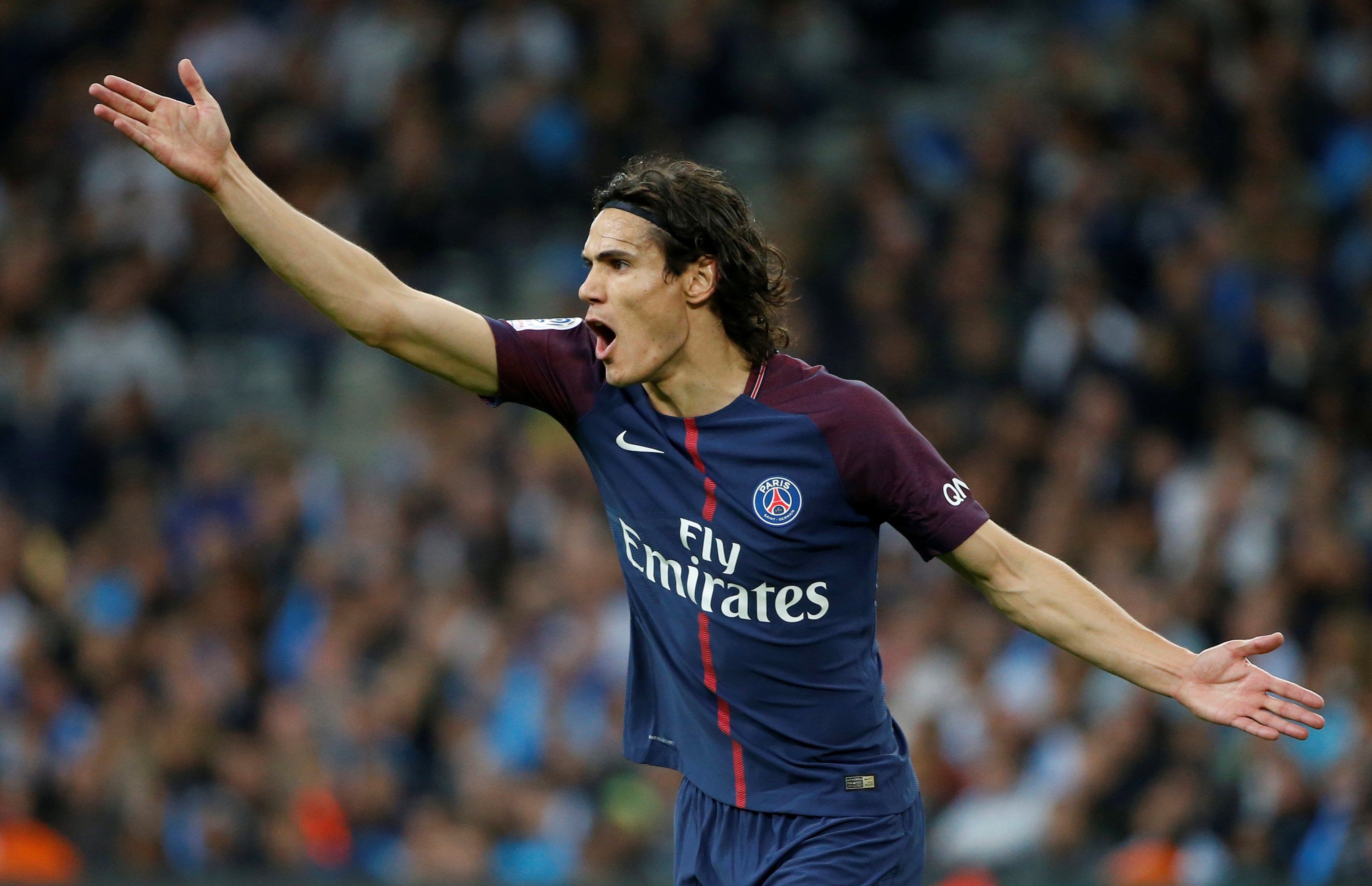 Míchel intentó fichar a Cavani para el Castilla, pero el Real Madrid fichó a Higuaín Míchel intentó fichar a Cavani para el Castilla, pero el Real Madrid fichó a Higuaín