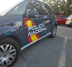Vehículo de la Policía Nacional Vehículo de la Policía Nacional