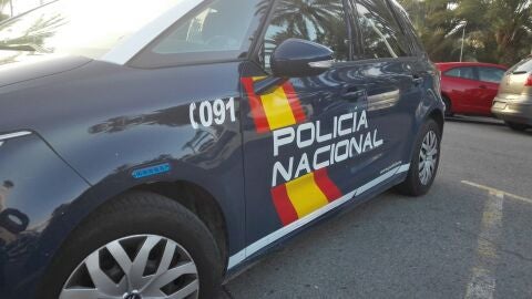 Veh&iacute;culo de la Polic&iacute;a Nacional