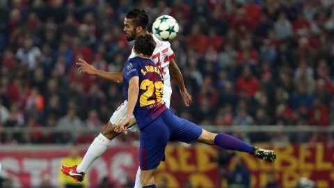 Sergi Roberto, en acci&oacute;n ante Olympiacos
