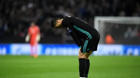 Cristiano Ronaldo, abatido tras el gol del Tottenham Cristiano Ronaldo, abatido tras el gol del Tottenham