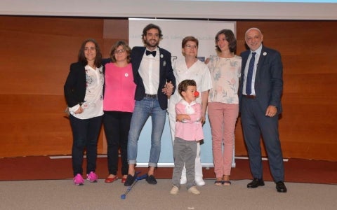 Las reacciones ante el fallecimiento del Doctor Cepillo no cesan y la recogida de firmas registrada en Change.org para que el Hospital de Albacete lleve su nombre supera las 18.000 Las reacciones ante el fallecimiento del Doctor Cepillo no cesan y la recogida de firmas registrada en Change.org para que el Hospital de Albacete lleve su nombre supera las 18.000