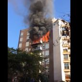 Aparatoso incendio en Barcelona