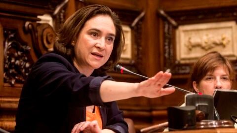 Ada Colau en el Ayuntamiento de Barcelona