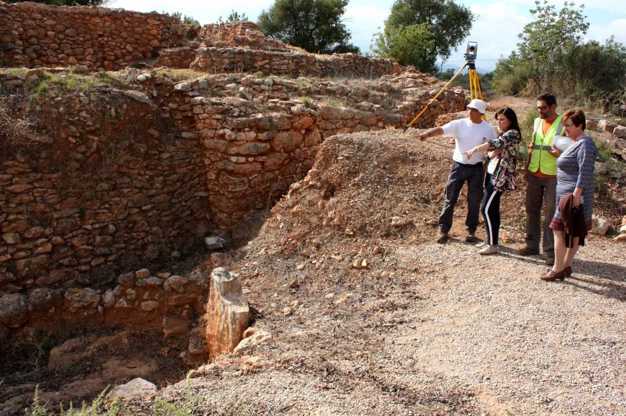 Hallados nuevos restos de cerámica y huesos en el yacimiento del Torrelló de Almassora Hallados nuevos restos de cerámica y huesos en el yacimiento del Torrelló de Almassora