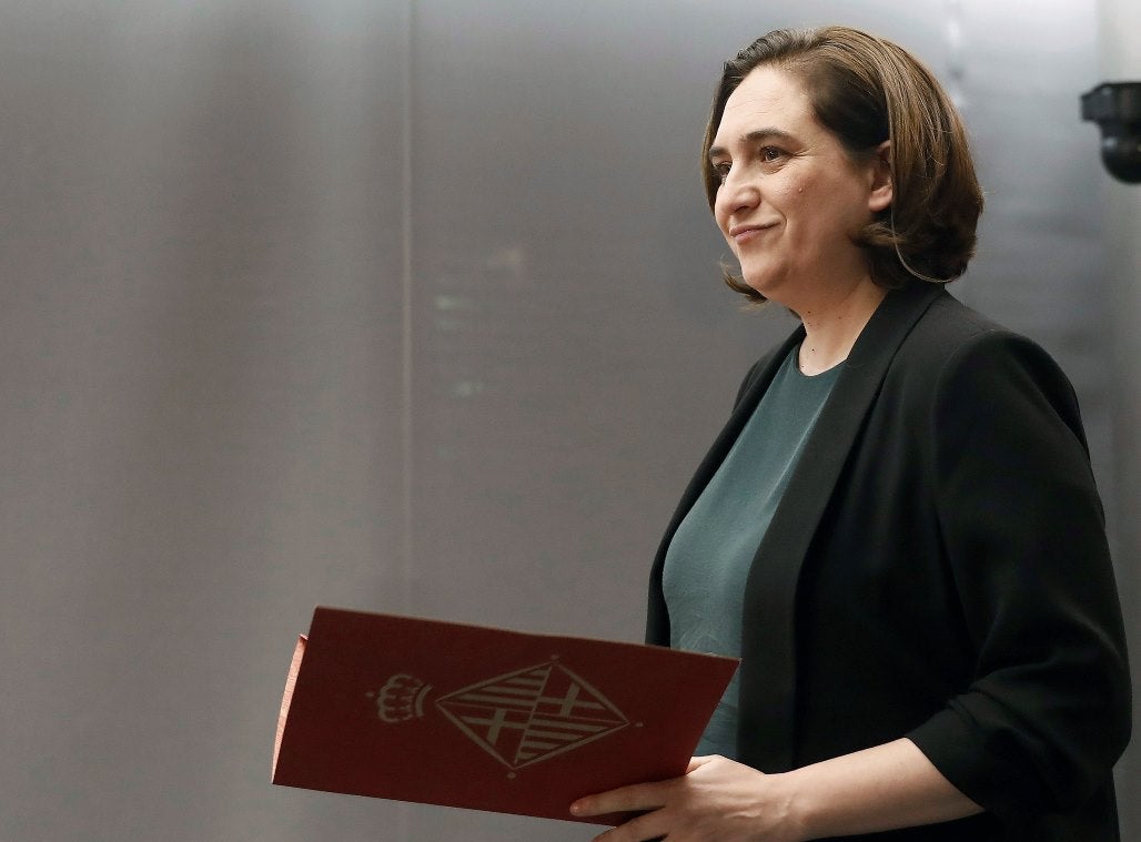 El Ayuntamiento de Barcelona tendrá que volver a colgar el retrato del Rey por orden judicial El Ayuntamiento de Barcelona tendrá que volver a colgar el retrato del Rey por orden judicial