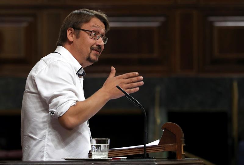 En Comú pide que los partidos incluyan en sus programas para el 21D una "amnistía" para los encausados por el conflicto en Cataluña En Comú pide que los partidos incluyan en sus programas para el 21D una "amnistía" para los encausados por el conflicto en Cataluña