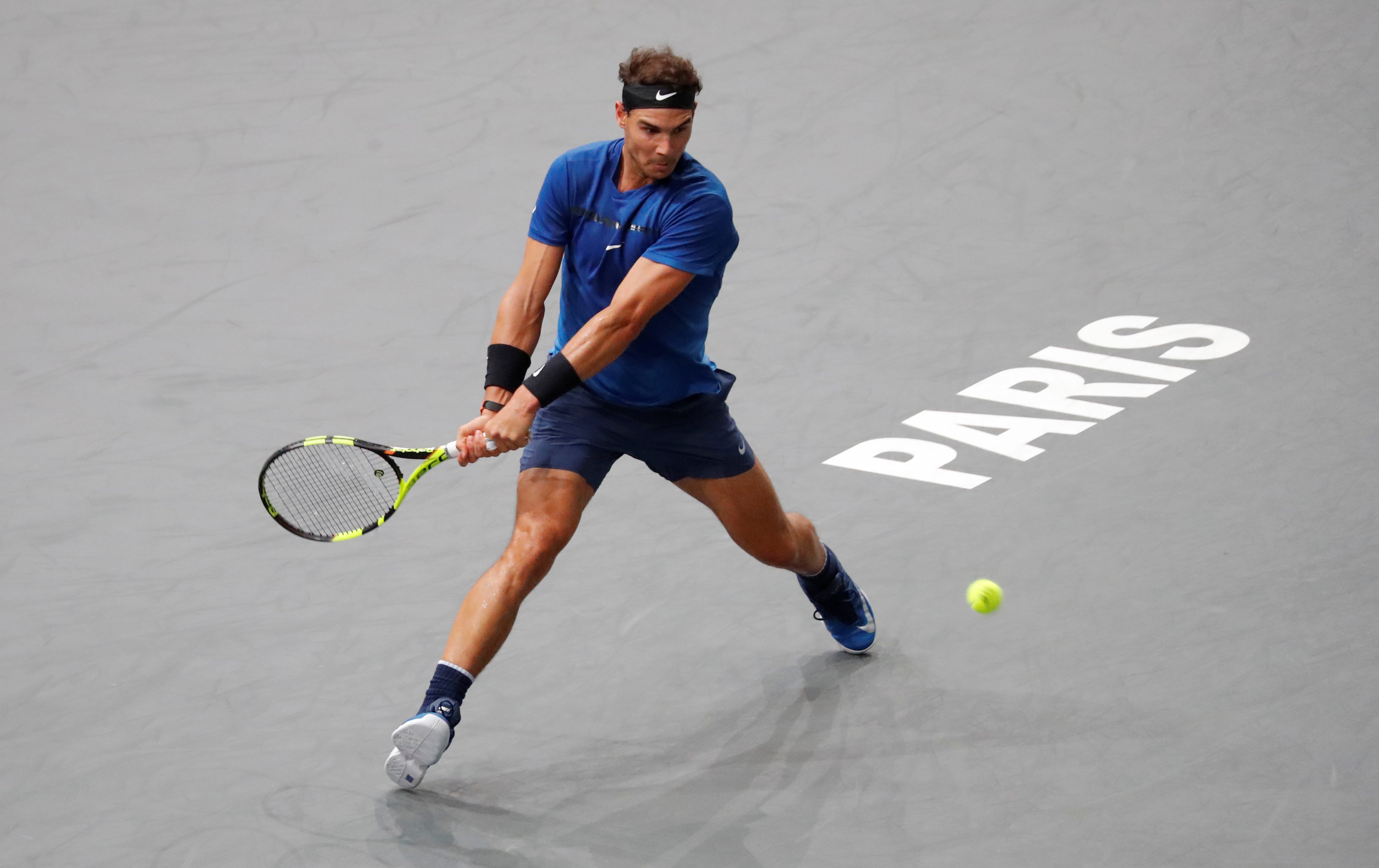 Rafa Nadal gana a un combativo Cuevas para plantarse en los cuartos del Masters de París Rafa Nadal gana a un combativo Cuevas para plantarse en los cuartos del Masters de París