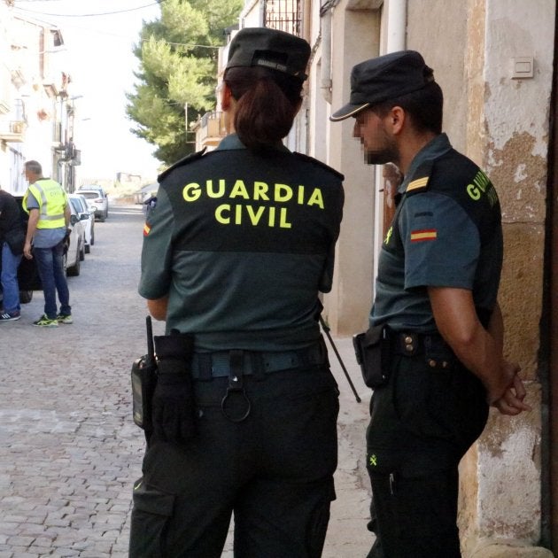 Detenido tras dar una paliza a su pareja que falleció en el hospital en Guadassuar (Valencia) Detenido tras dar una paliza a su pareja que falleció en el hospital en Guadassuar (Valencia)