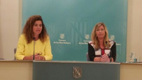 La portavoz del Govern, Pilar costa, en el Consolat de Mar