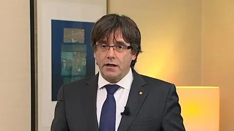 Carles Puigdemont tras el encarcelamiento de Junqueras y varios exconsellers Carles Puigdemont tras el encarcelamiento de Junqueras y varios exconsellers