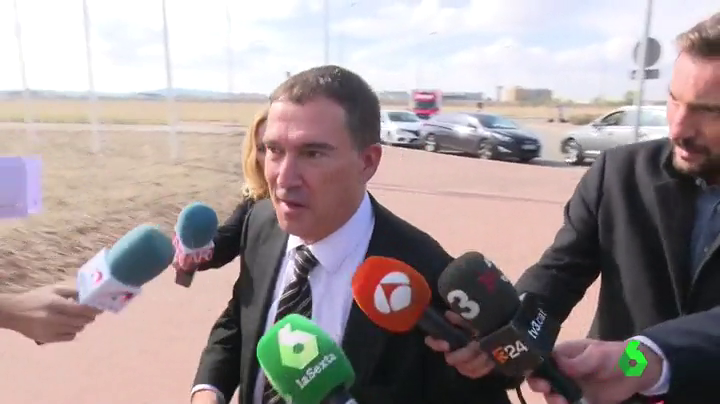 Abogado de Puigdemont: "Él ha manifestado que tiene intención de venir a tomar posesión como presidente de la Generalitat" Abogado de Puigdemont: "Él ha manifestado que tiene intención de venir a tomar posesión como presidente de la Generalitat"