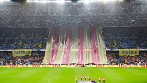 Imagen del Camp Nou antes del Bar&ccedil;a-Sevilla