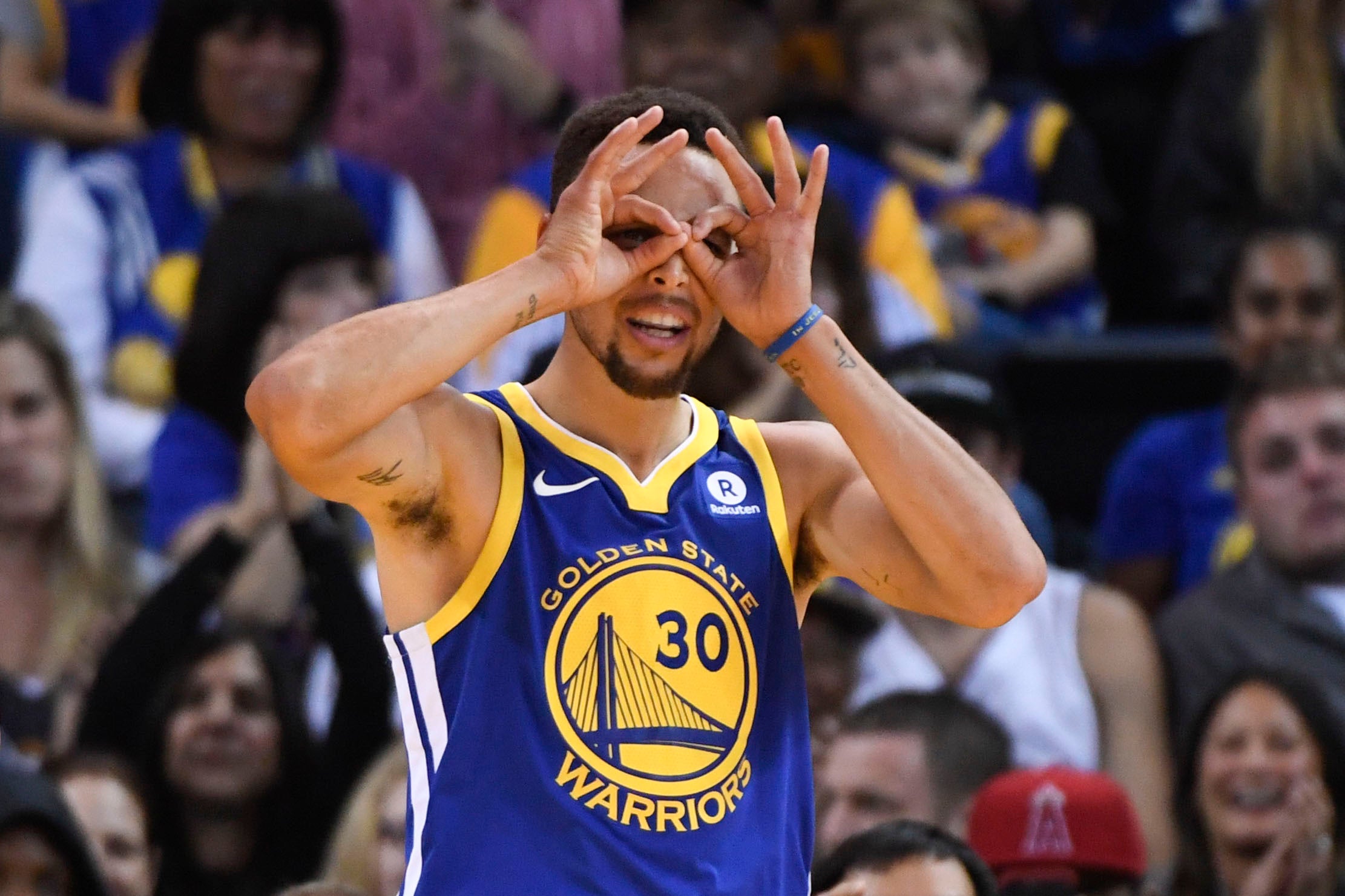 Crónica en rosa: El "Trash Talking en los enfrentamientos entre Warrios y Thunders episode artwork