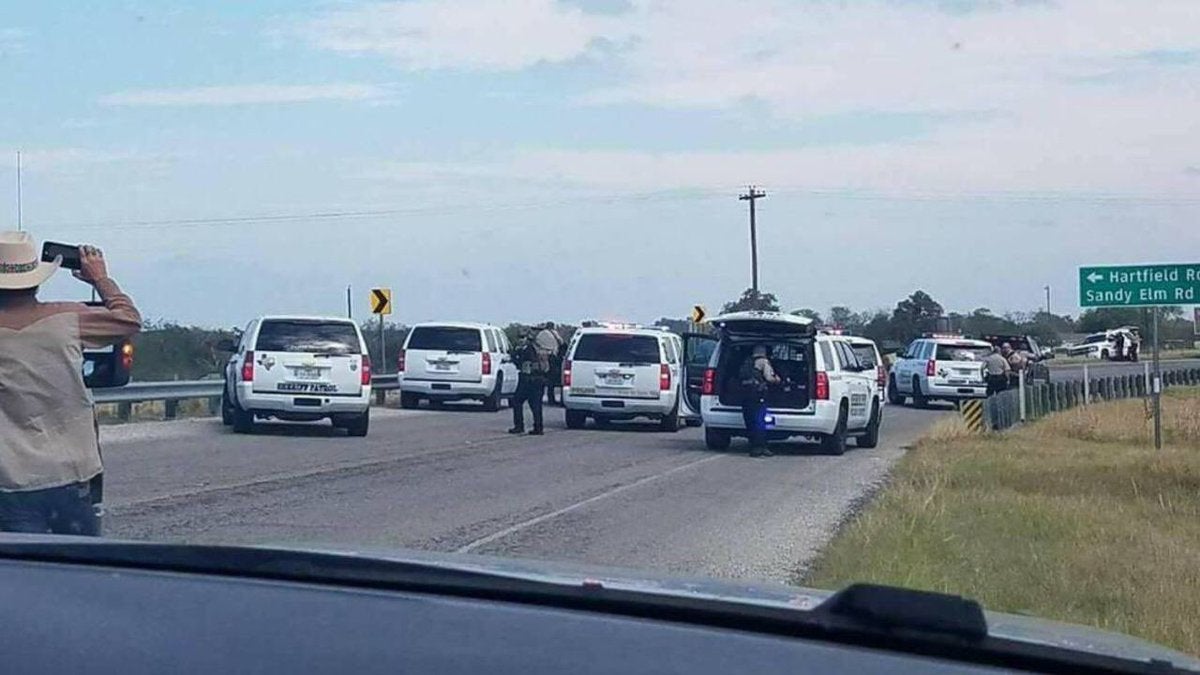 Al menos 26 muertos en un tiroteo en una iglesia baptista del estado de Texas Al menos 26 muertos en un tiroteo en una iglesia baptista del estado de Texas