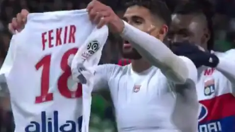 Fekir celebra un gol Fekir celebra un gol