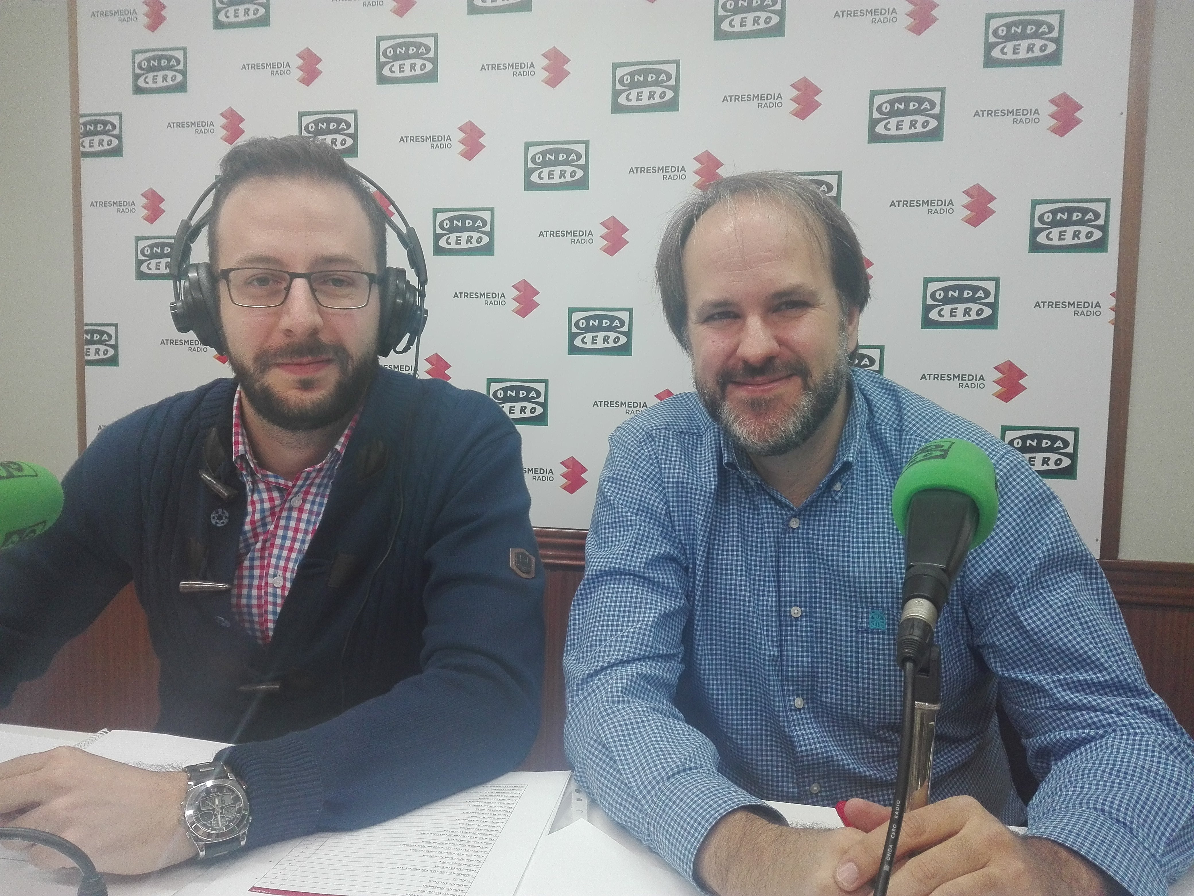 Miguel González-Mohino, becado por el IMPEFE nos cuenta en Onda Cero el estudio que ha realizado sobre Indicadores Estadísticos de Ciudad Real. Miguel González-Mohino, becado por el IMPEFE nos cuenta en Onda Cero el estudio que ha realizado sobre Indicadores Estadísticos de Ciudad Real.