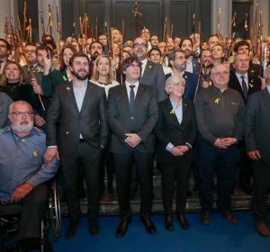 Puigdemont con los alcaldes en Bruselas Puigdemont con los alcaldes en Bruselas