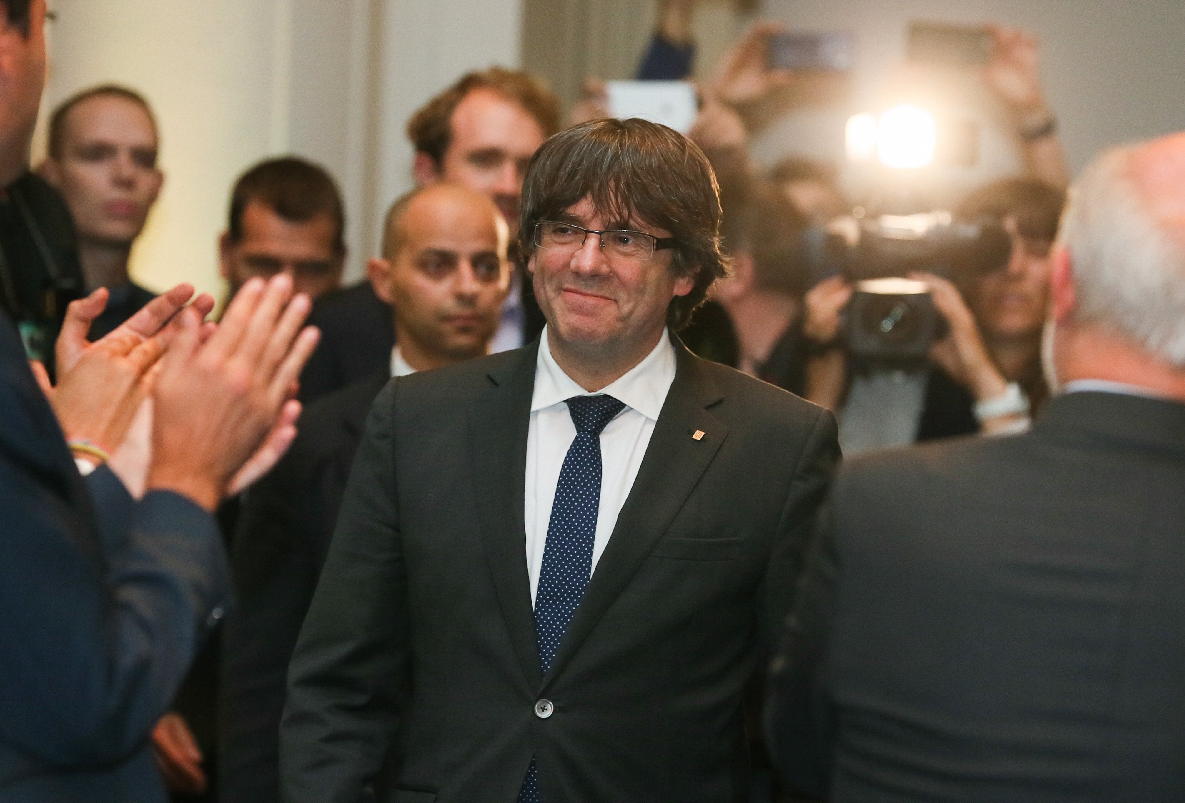 Puigdemont prepara una candidatura con exconsellers, independientes y sin altos cargos del PDeCAT Puigdemont prepara una candidatura con exconsellers, independientes y sin altos cargos del PDeCAT