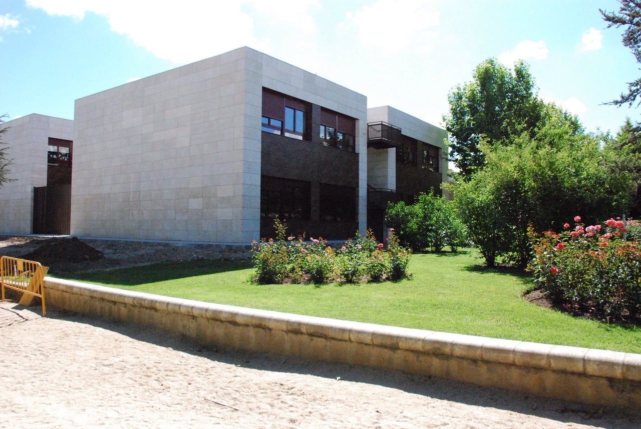El Ceip Ferroviario de Ciudad Real recibe de manos de los Reyes de España el trofeo Joaquin Blume El Ceip Ferroviario de Ciudad Real recibe de manos de los Reyes de España el trofeo Joaquin Blume