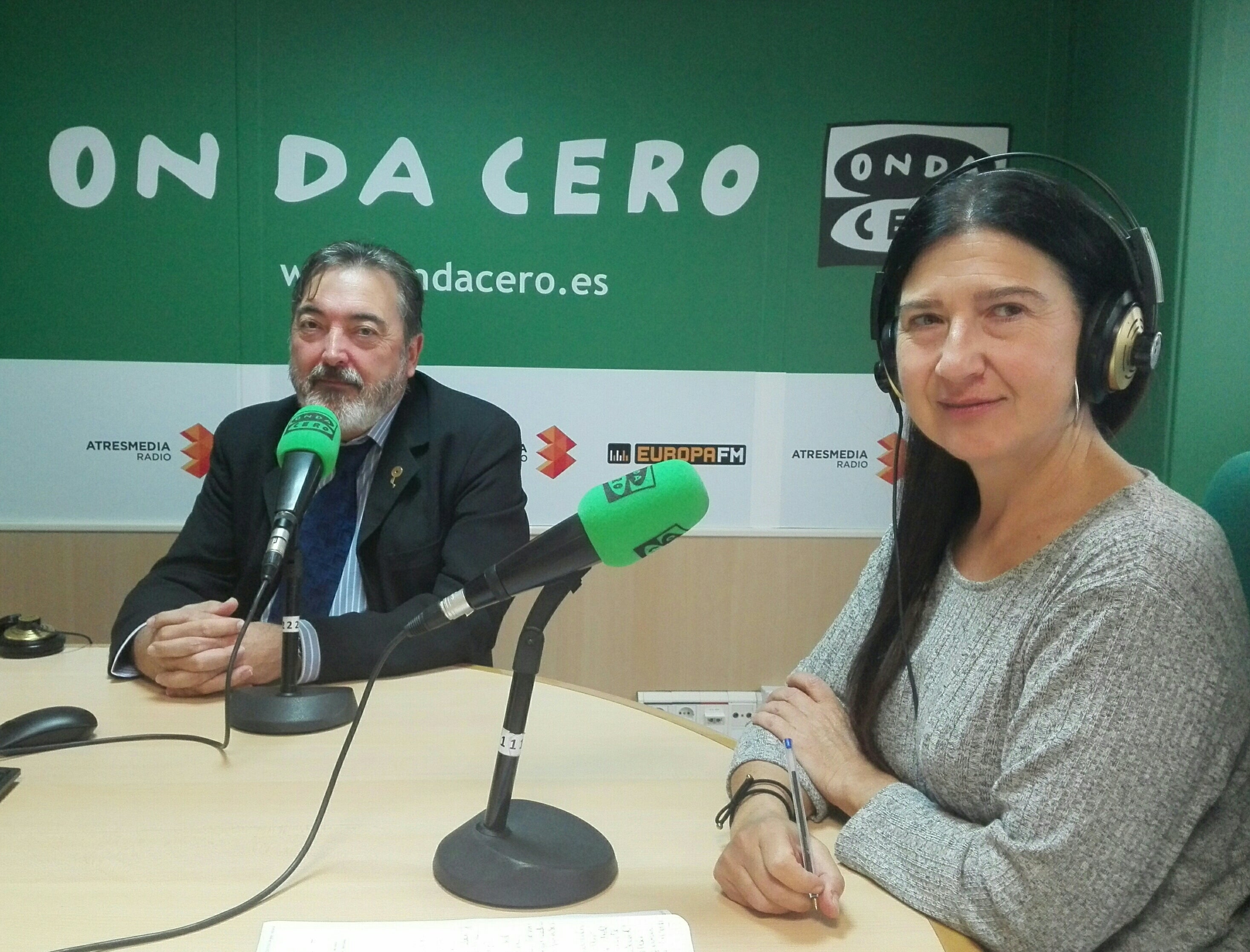 "Las emociones y los sentimientos también nacen en el cerebro" "Las emociones y los sentimientos también nacen en el cerebro"