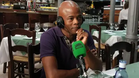 Dely Valdés, en Onda Deportiva analizando la actualidad del Málaga CF Dely Valdés, en Onda Deportiva analizando la actualidad del Málaga CF