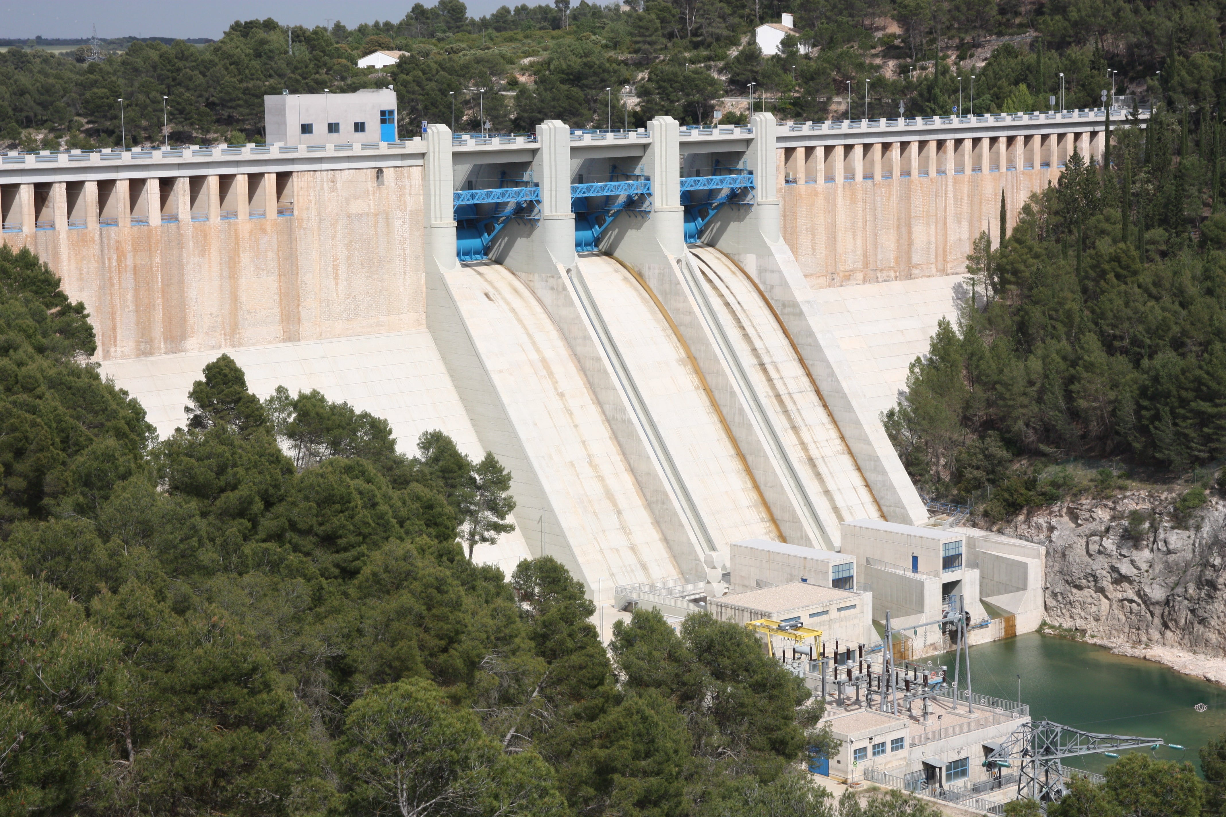 Los regantes piden la apertura de los pozos de sequía y que llegue agua del Pantano de Alarcón Los regantes piden la apertura de los pozos de sequía y que llegue agua del Pantano de Alarcón
