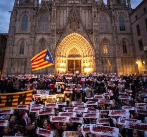 Manifestación en la Plaza de la Catedral en Barcelona Manifestación en la Plaza de la Catedral en Barcelona