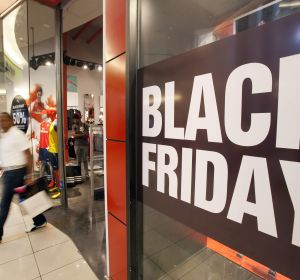 Un comercio celebra el Black Friday Un comercio celebra el Black Friday