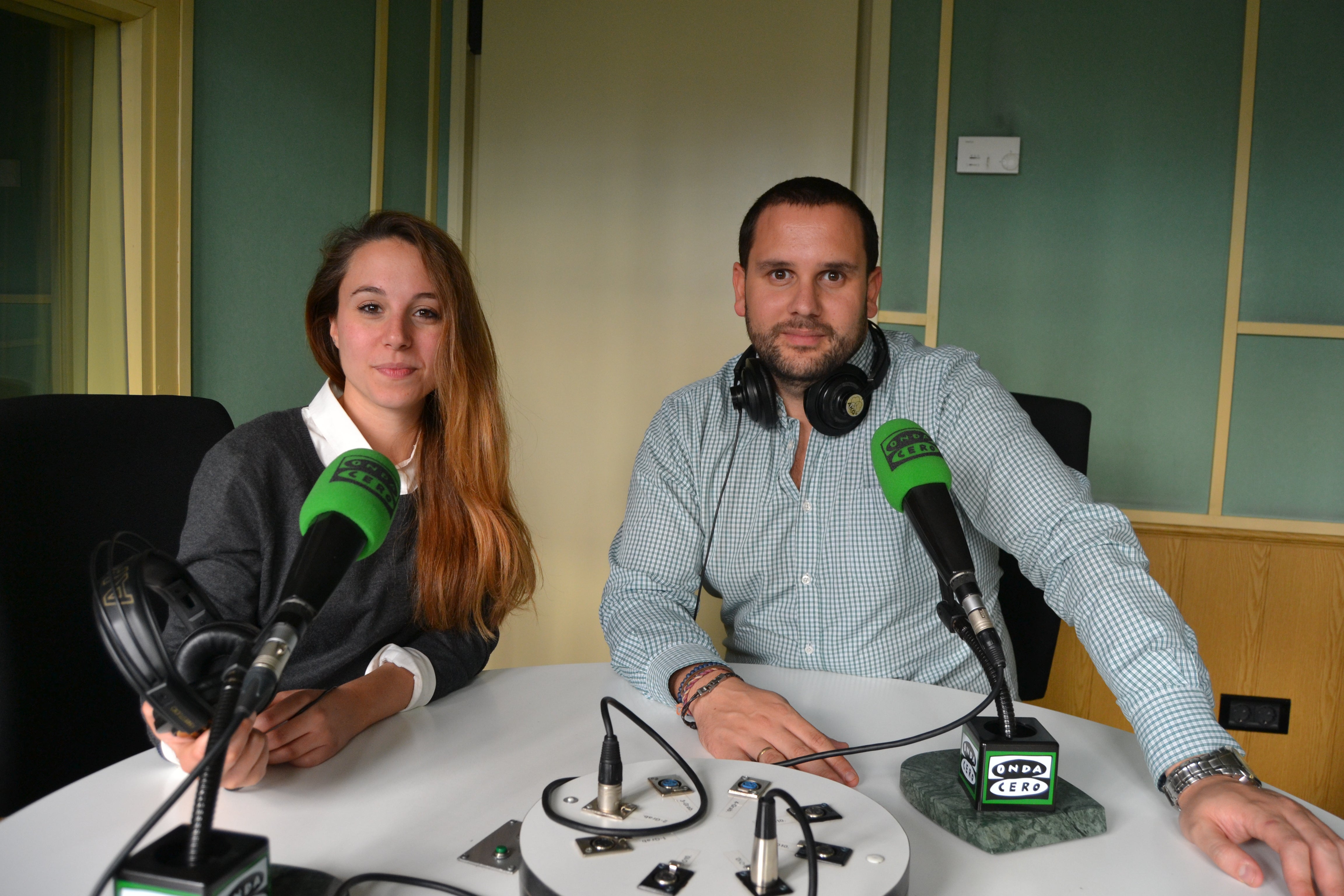 Noticias de las 08.20h en Más de Uno Granada Noticias de las 08.20h en Más de Uno Granada