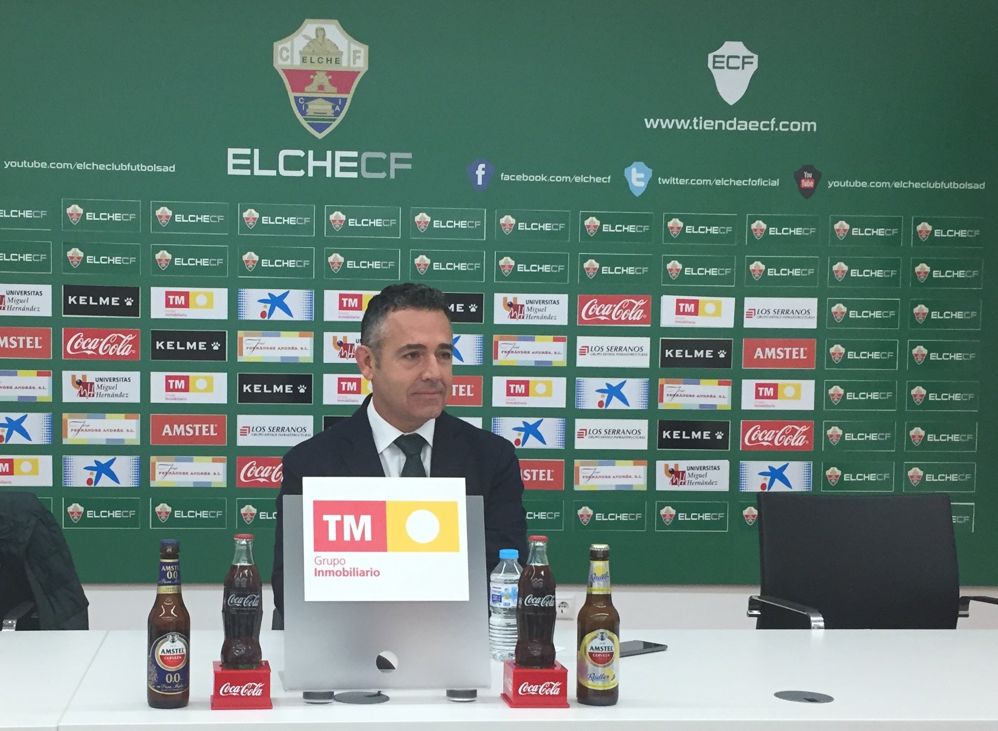 Diego García anuncia que hay dos inversores más interesados en entrar al Elche Diego García anuncia que hay dos inversores más interesados en entrar al Elche