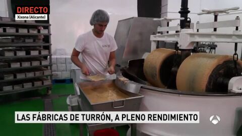 Una imagen de Antena 3 de una fábrica de turrón de Xixona 