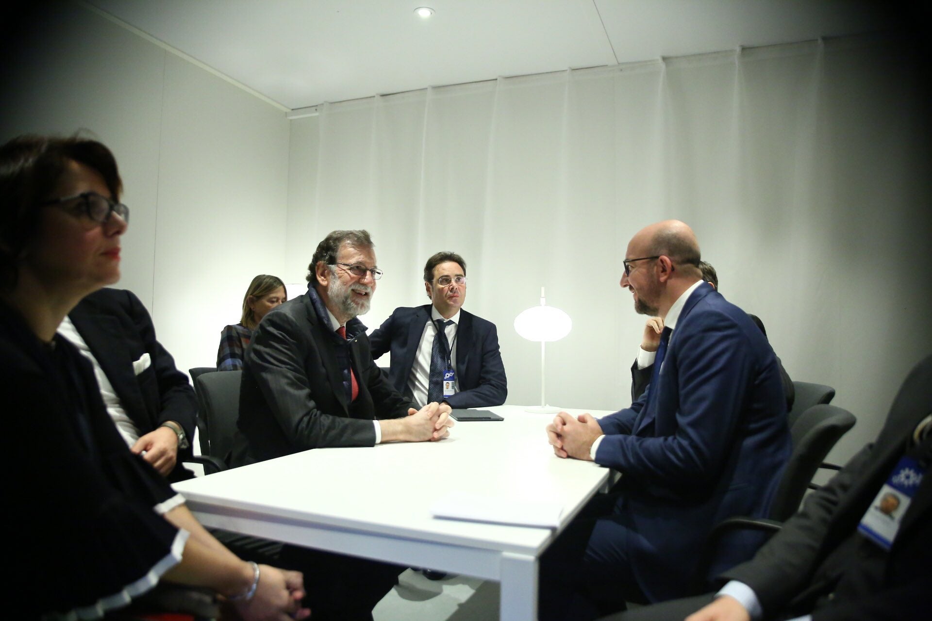 El primer ministro belga asegura que en su encuentro con Rajoy no han hablado de Puigdemont El primer ministro belga asegura que en su encuentro con Rajoy no han hablado de Puigdemont