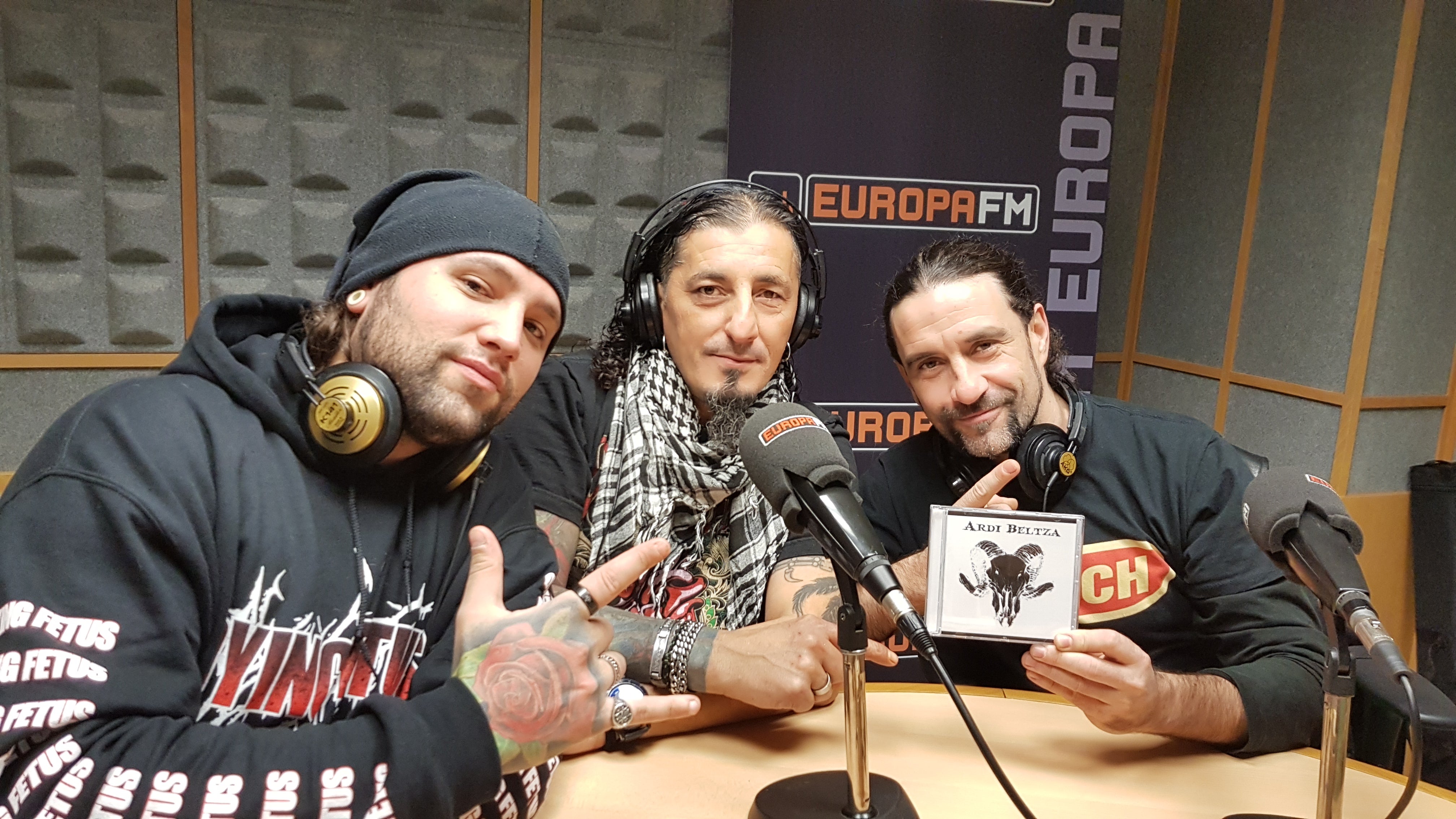 Ardi Beltza nos trae su primer disco homónimo. Ardi Beltza nos trae su primer disco homónimo.