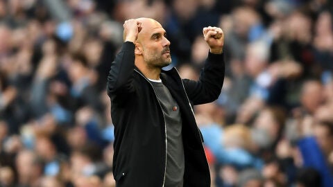 Pep Guardiola celebra un gol del Manchester City