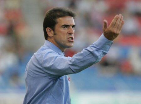 Gonzalo Arconada entrenará al equipo femenino de la Real Sociedad Gonzalo Arconada entrenará al equipo femenino de la Real Sociedad