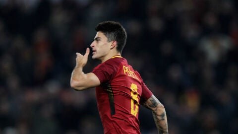 Perotti celebra un gol