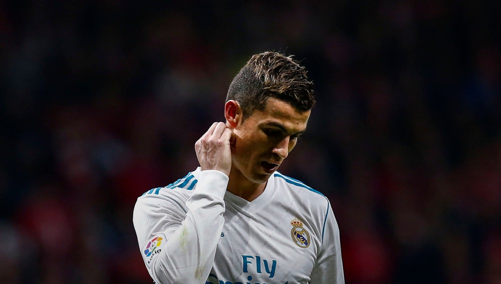 Cristiano Ronaldo se lamenta tras una acción en el Wanda Metropolitano
