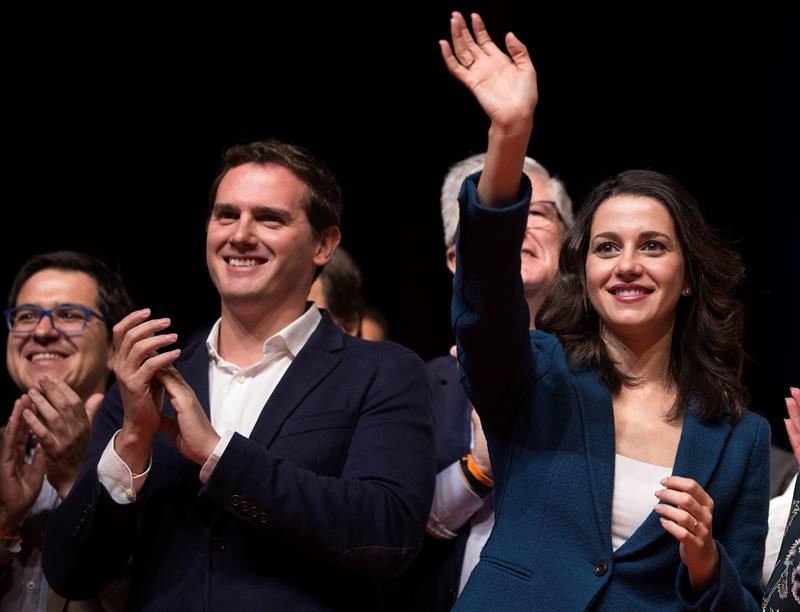 Los independentistas perderían hoy la mayoría en el parlamento catalán, según un sondeo Los independentistas perderían hoy la mayoría en el parlamento catalán, según un sondeo