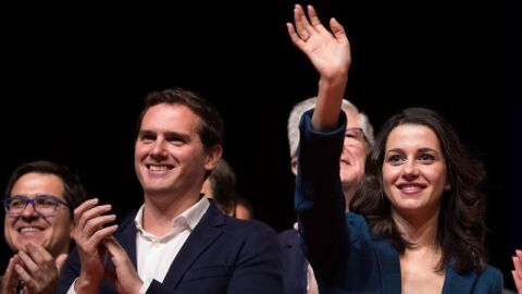 El presidente de Ciudadanos, Albert Rivera, y la l&iacute;der de esta formaci&oacute;n en Catalu&ntilde;a, In&eacute;s Arrimadas