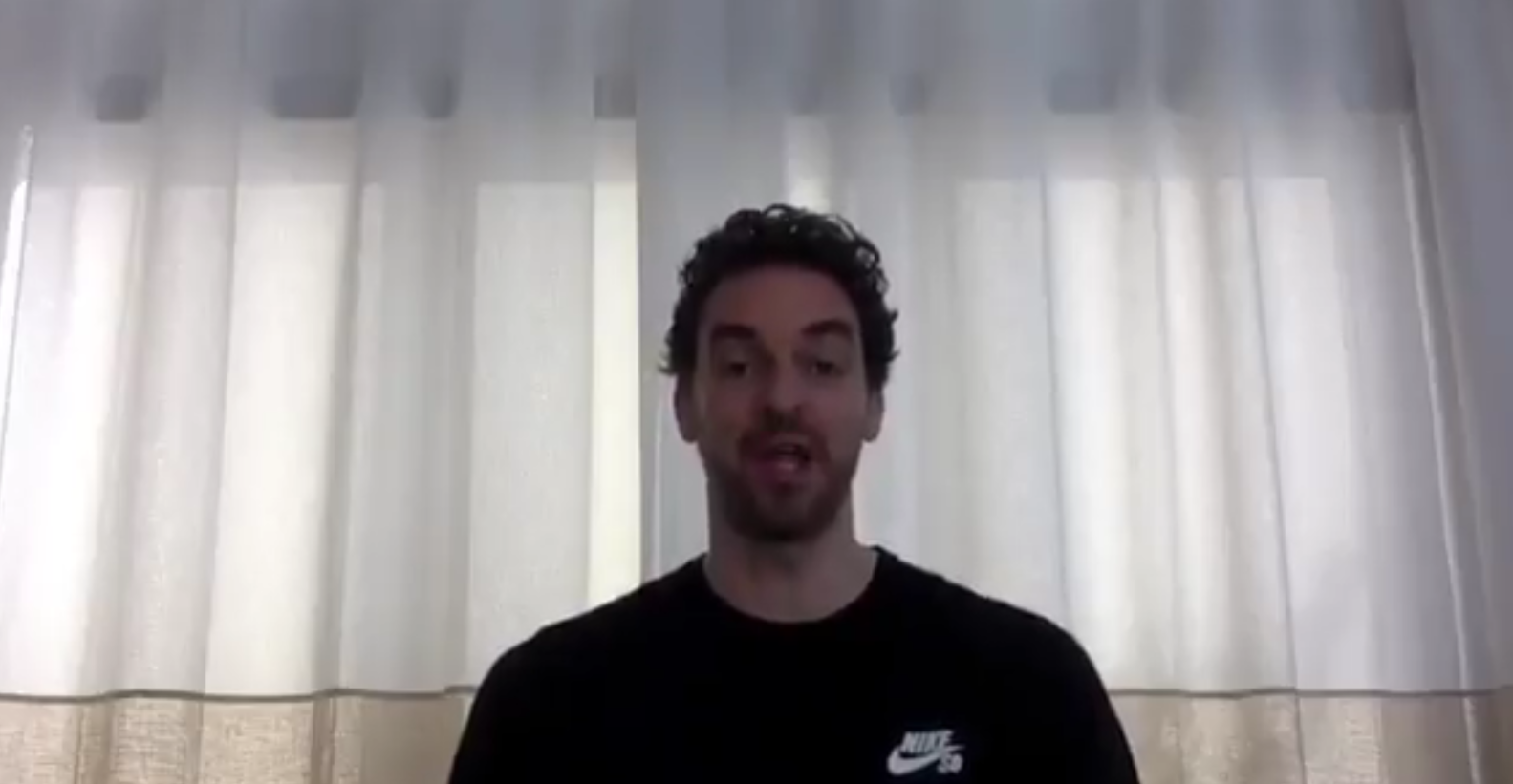 Pau Gasol apoya la candidatura de Barcelona para ser la nueva sede de la Agencia Europea de Medicamentos Pau Gasol apoya la candidatura de Barcelona para ser la nueva sede de la Agencia Europea de Medicamentos