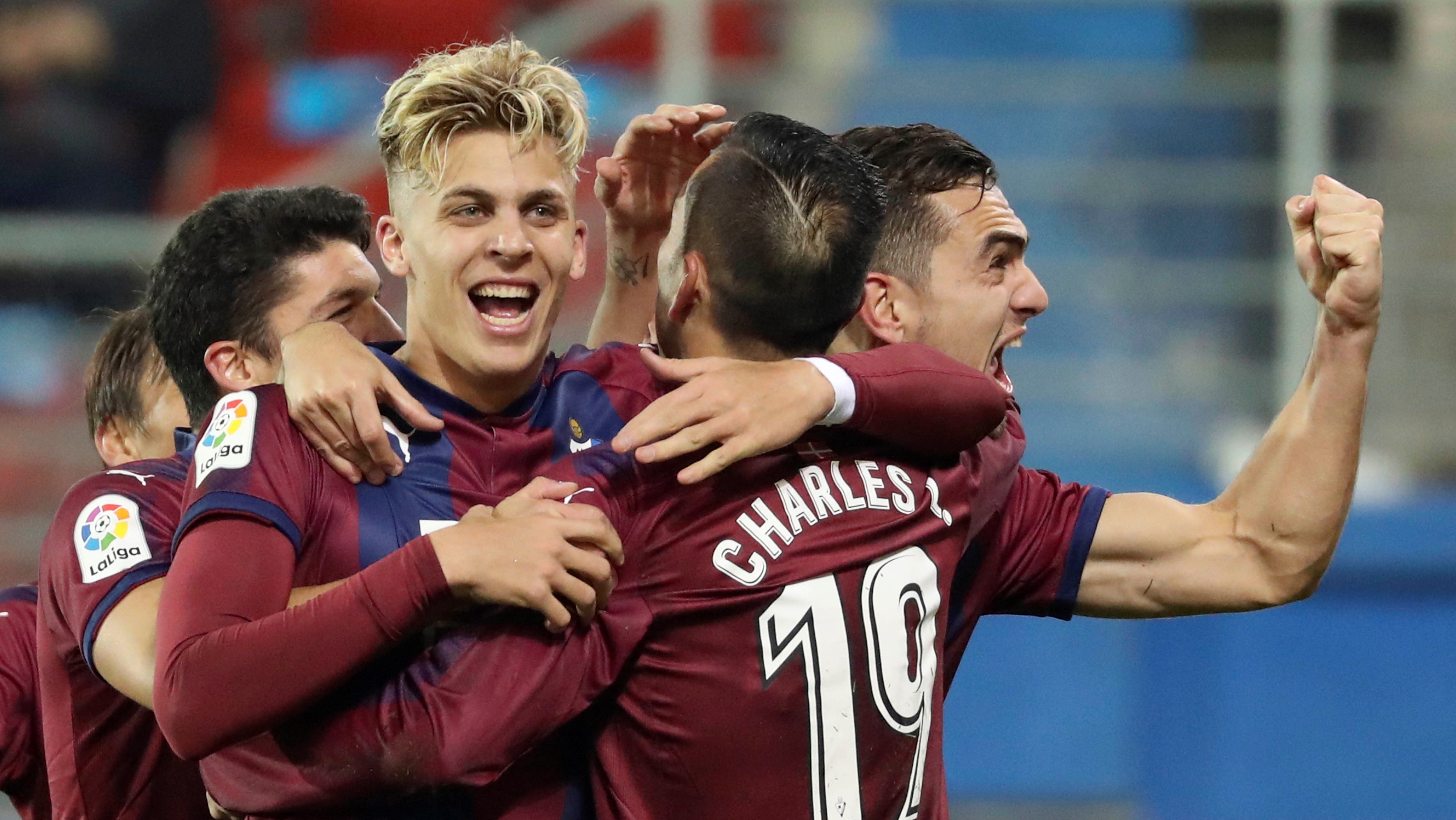 El Eibar reencuentra su mejor versión y arrasa al Betis El Eibar reencuentra su mejor versión y arrasa al Betis